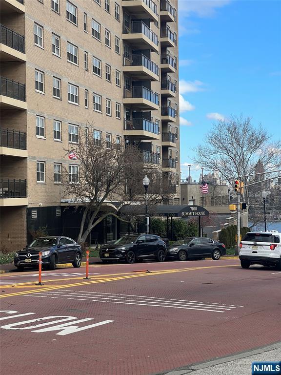$285,000 Co-op
