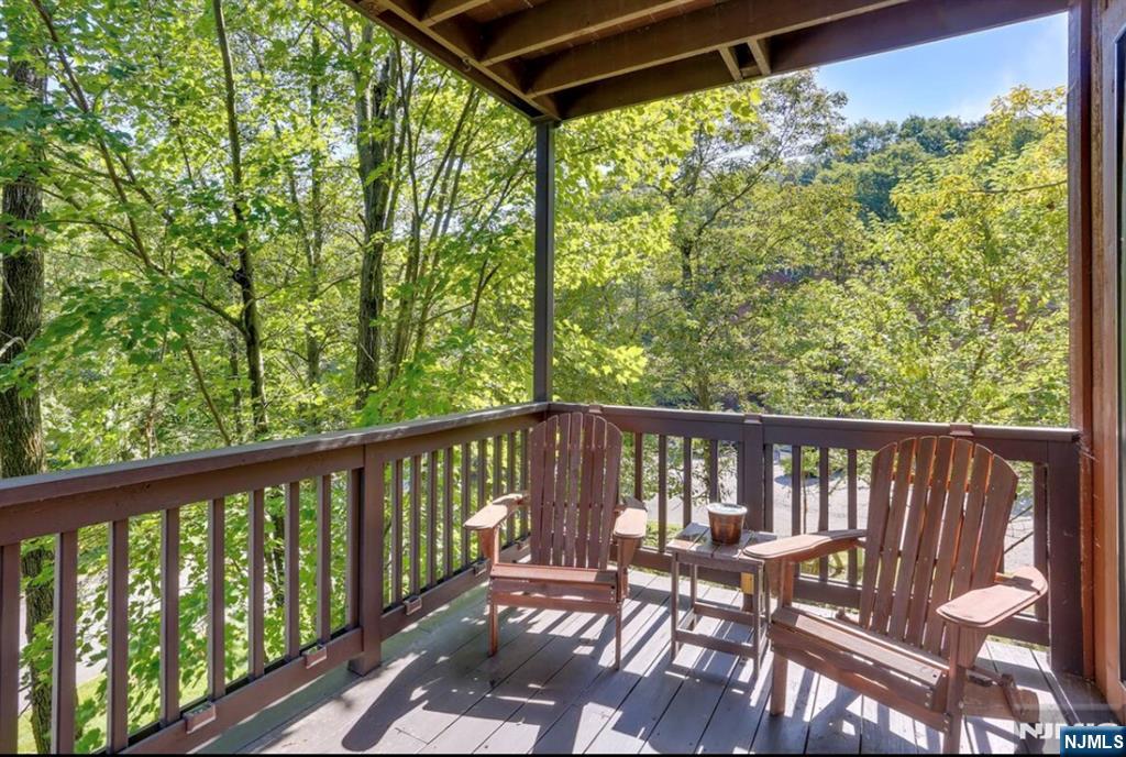 Homes for sale in Vernon, NJ | 1 Arnold Palmer Ct, Vernon, NJ 07462 | MLS# 25026531