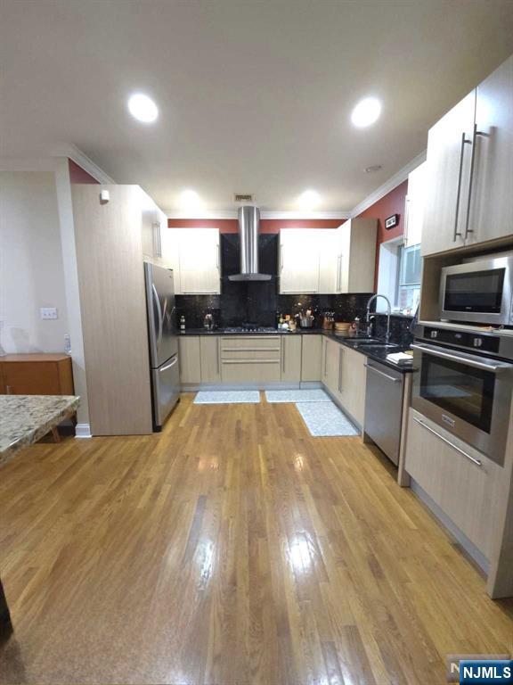 $1,150,000 Townhouse