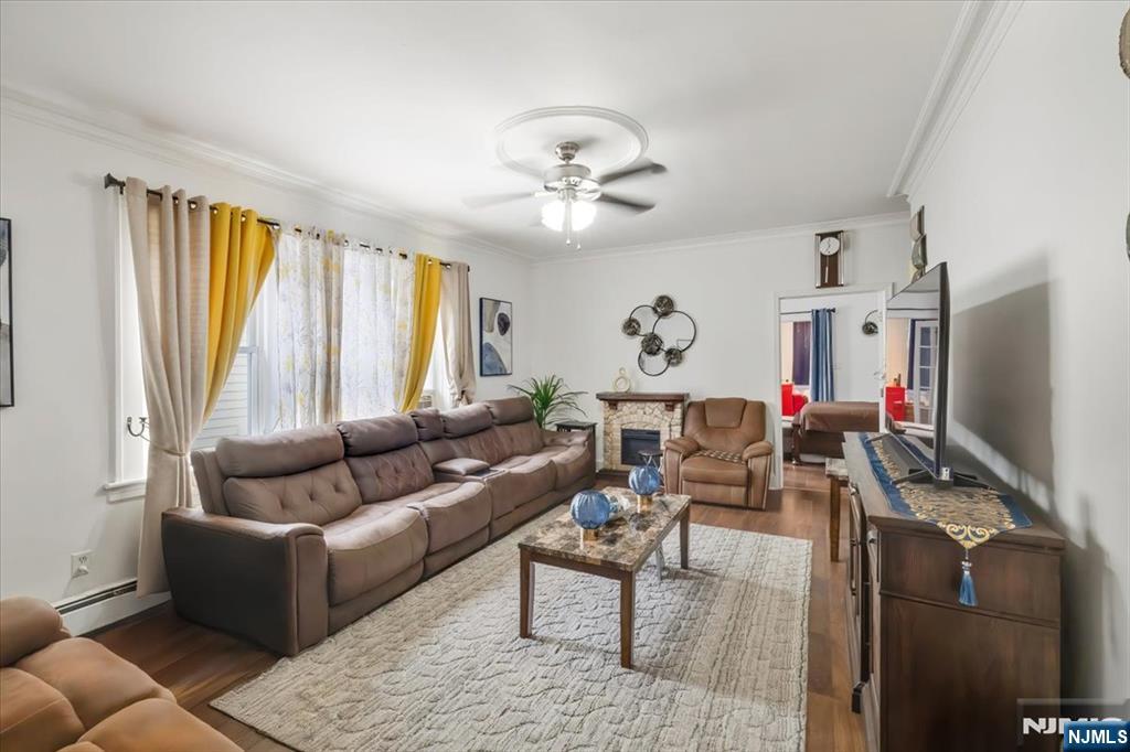 Homes for sale in Elmwood Park, NJ | 50 Van Riper Ave, Elmwood Park, NJ 07407 | MLS# 25026633