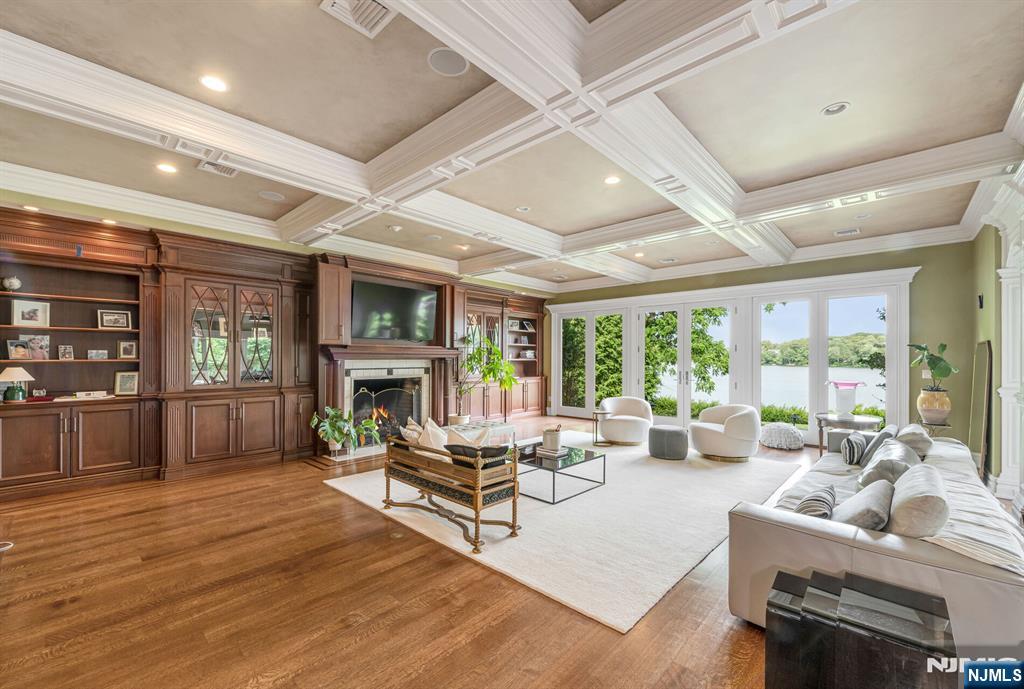 Homes for sale in Franklin Lakes, NJ | 311 Algonquin Rd, Franklin Lakes, NJ 07417 | MLS# 25026647