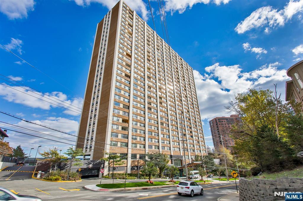 Homes for sale in Cliffside Park, NJ | 250 Gorge Rd #22 K, Cliffside Park, NJ 07010 | MLS# 25026679