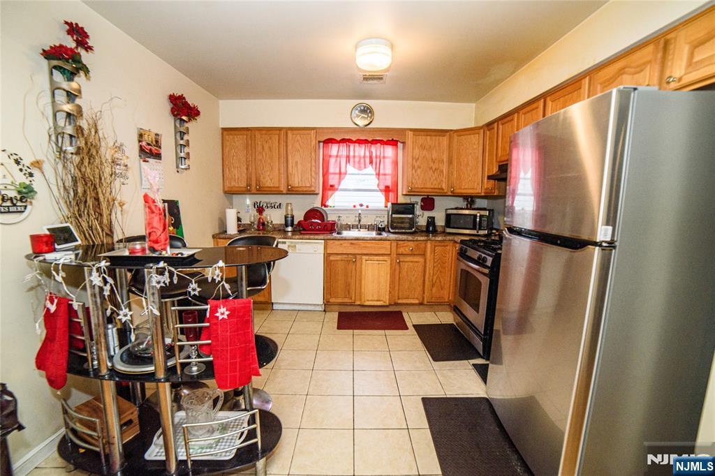 Homes for sale in Newark, NJ | 629 18Th St, Newark, NJ 07103 | MLS# 25026803