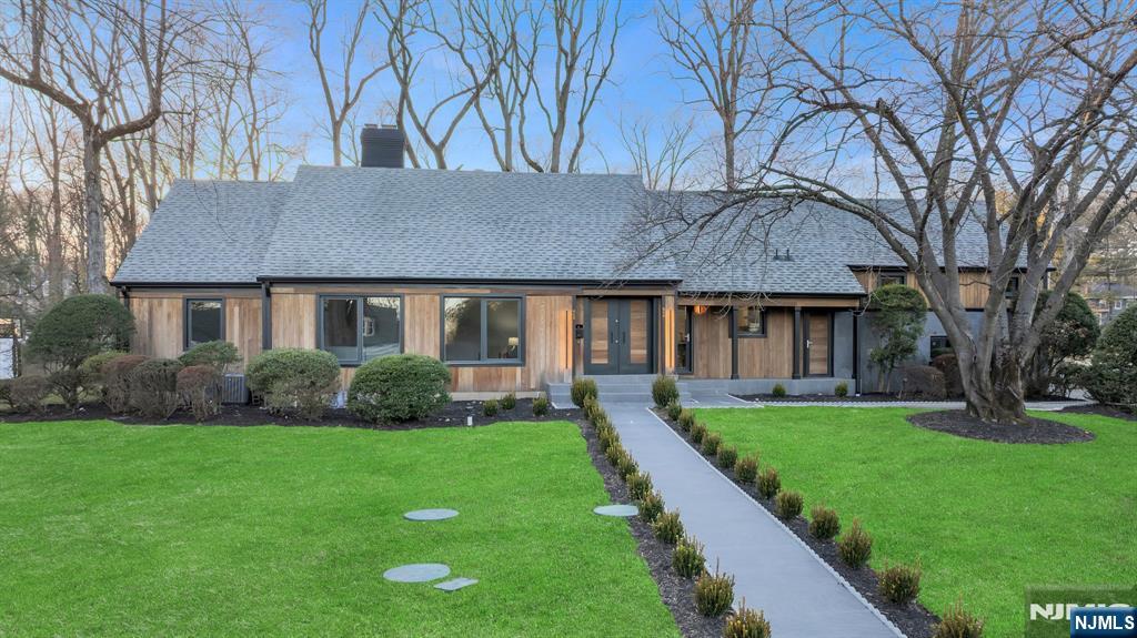 $1,499,000 Colonial