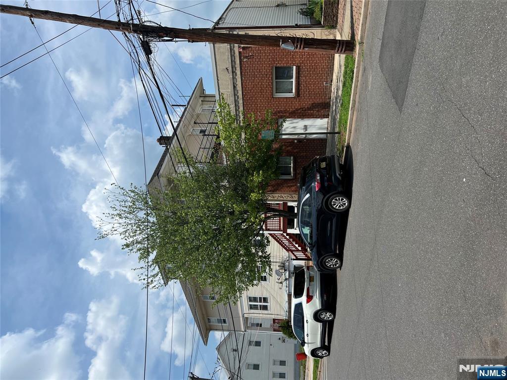 Homes for sale in Raritan, NJ | 48 1St Ave, Raritan, NJ 08869 | MLS# 25026894