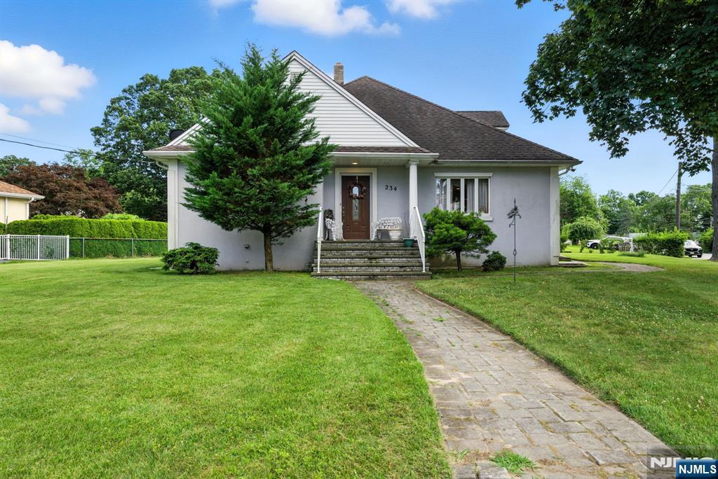 Homes for sale in North Haledon, NJ | 234 North Haledon Ave, North Haledon, NJ 07508 | MLS# 25026982