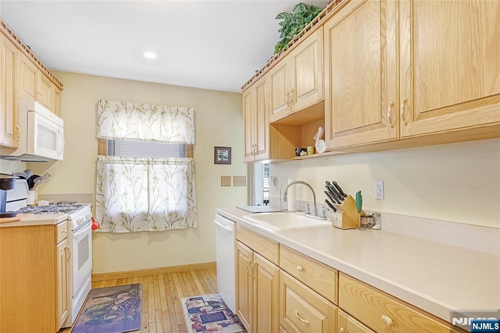 Homes for sale in Fair Lawn, NJ | 34-03 Norwood Dr, Fair Lawn, NJ 07410 | MLS# 25026987