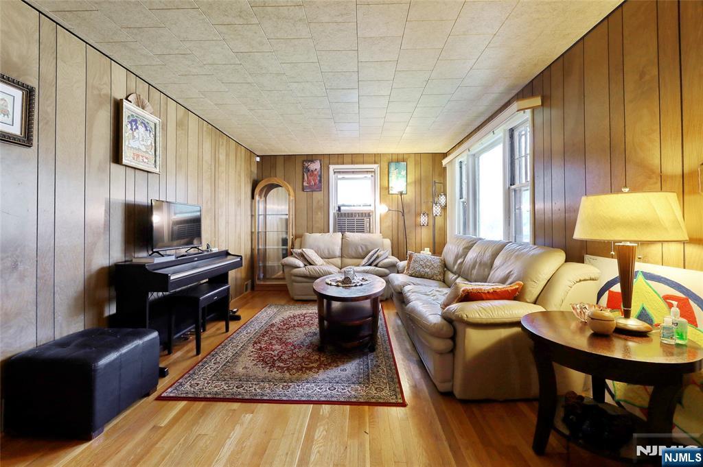 Homes for sale in Cresskill, NJ | 136 Elm St, Cresskill, NJ 07626 | MLS# 25027039