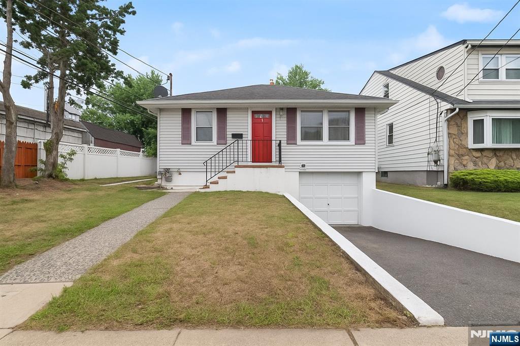 Homes for sale in Lodi, NJ | 32 Pasadena Ave, Lodi, NJ 07644 | MLS# 25027049