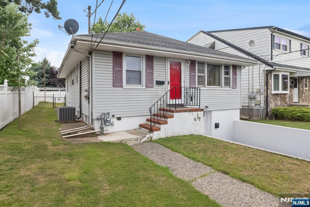 Homes for sale in Lodi, NJ | 32 Pasadena Ave, Lodi, NJ 07644 | MLS# 25027049