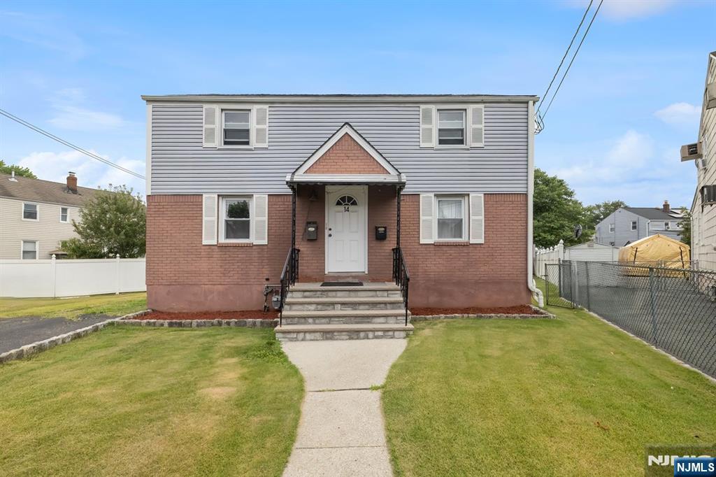 Homes for sale in Lodi, NJ | 14 James Ct, Lodi, NJ 07644 | MLS# 25027059