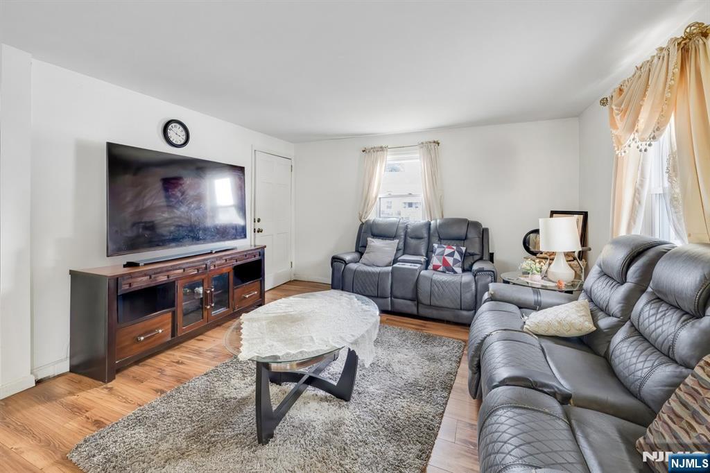 Homes for sale in Lodi, NJ | 14 James Ct, Lodi, NJ 07644 | MLS# 25027059