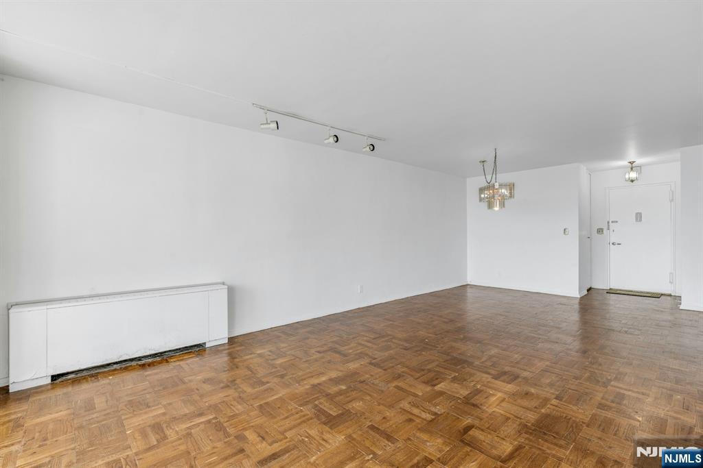 Homes for sale in Fort Lee, NJ | 2000 Linwood Ave #6M, Fort Lee, NJ 07024 | MLS# 25027093