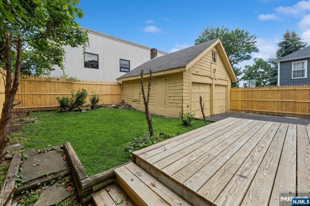 Homes for sale in Bogota, NJ | 134 Highview Pl, Bogota, NJ 07603 | MLS# 25027191