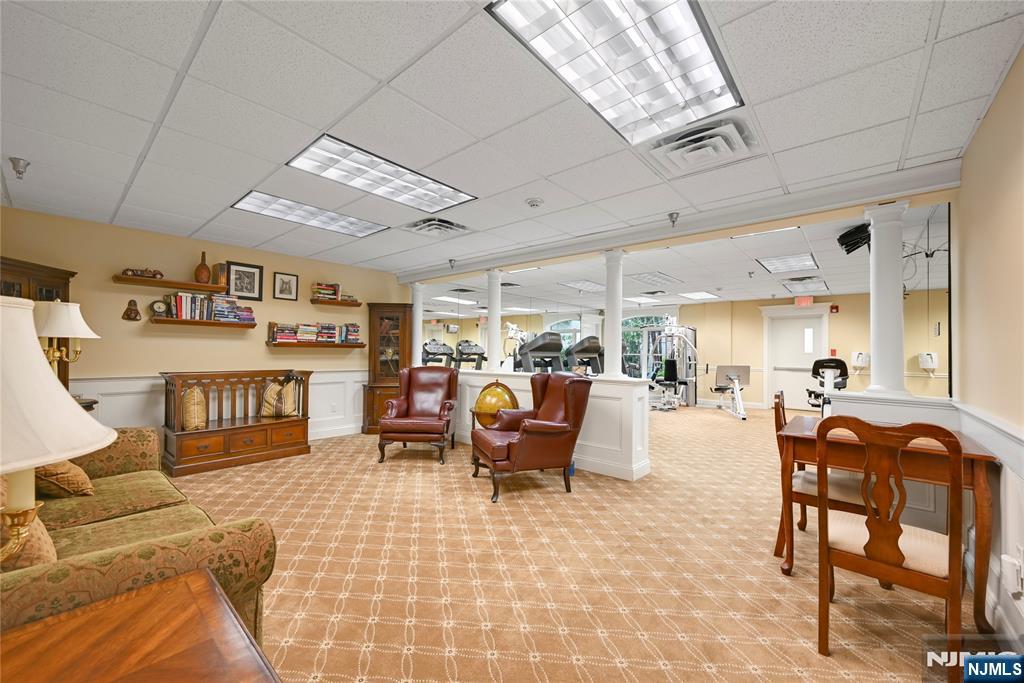 Homes for sale in Rochelle Park, NJ | 175 Rochelle Ave #323, Rochelle Park, NJ 07662 | MLS# 25027226