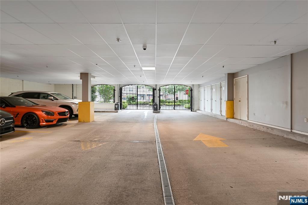 Homes for sale in Rochelle Park, NJ | 175 Rochelle Ave #323, Rochelle Park, NJ 07662 | MLS# 25027226