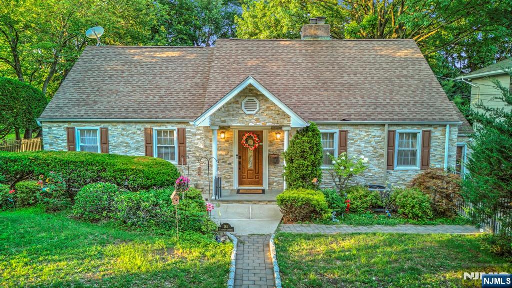 Photo of 181 Lakeview Avenue, Leonia, NJ 07605
