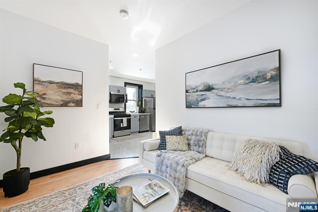$450,000 Condo