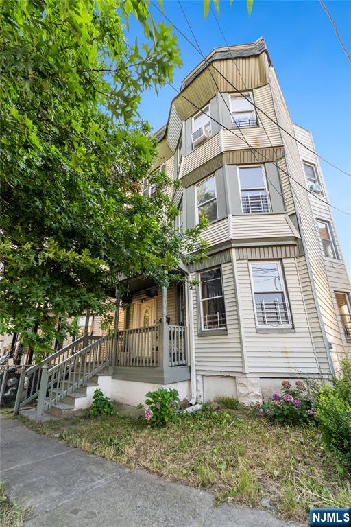 Homes for sale in Newark, NJ | 86 11th St, Newark, NJ 07107 | MLS# 25027310