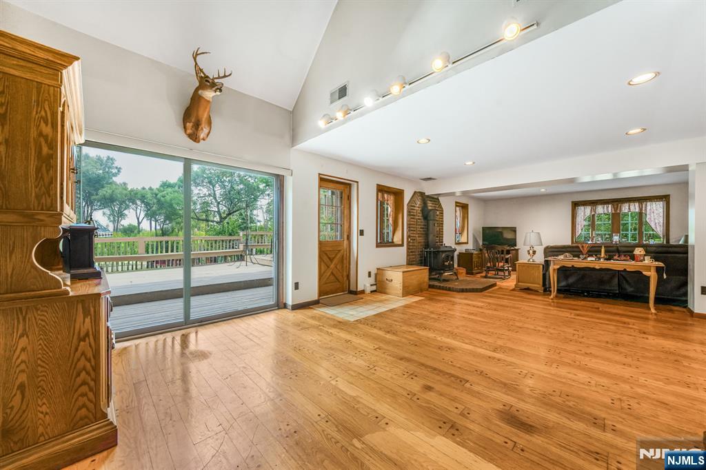 Homes for sale in Montville Township, NJ | 42 Upper Mountain Ave, Montville Township, NJ 07045 | MLS# 25027341