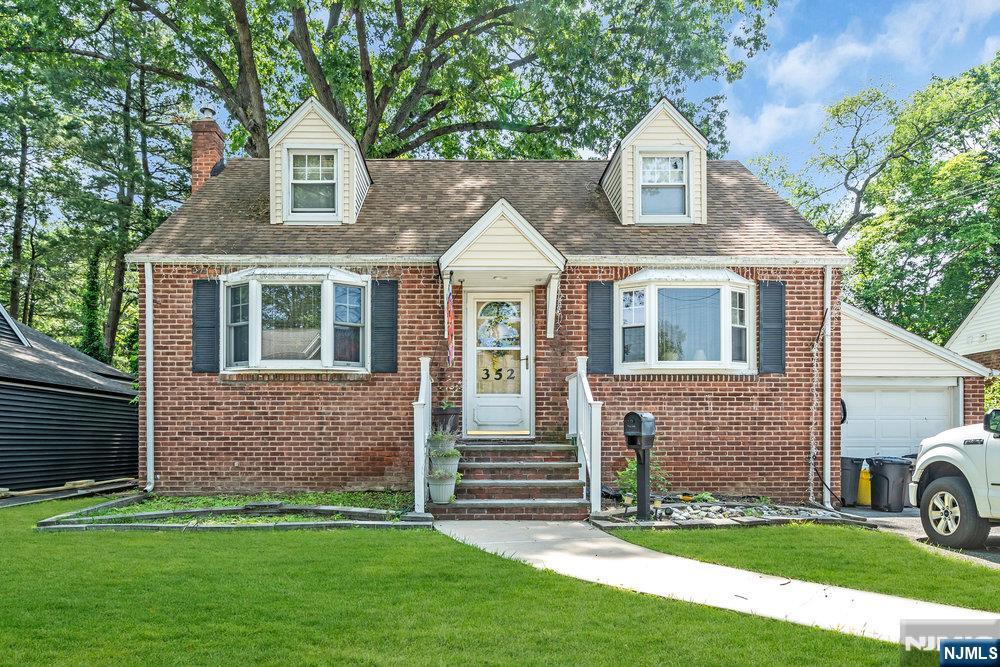 Homes for sale in New Milford, NJ | 352 Birchwood Rd, New Milford, NJ 07646 | MLS# 25027346