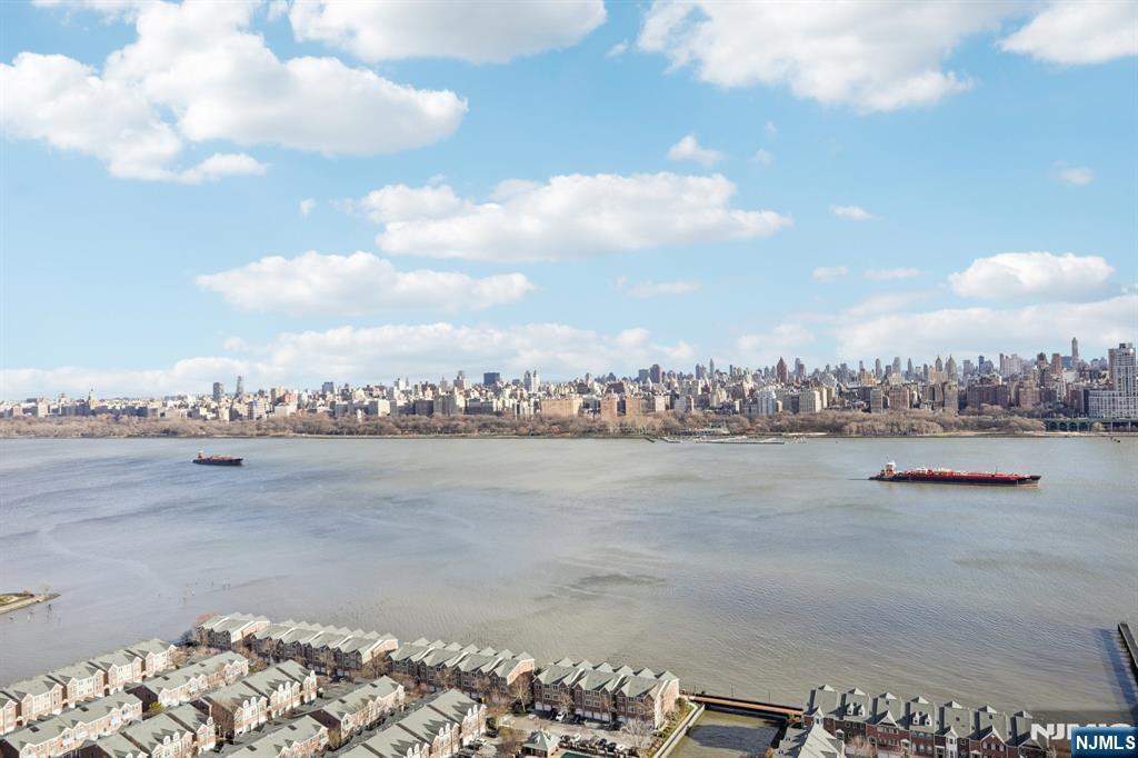 Homes for sale in West New York, NJ | 6600 E Boulevard East #23C-PH, West New York, NJ 07093 | MLS# 25027384