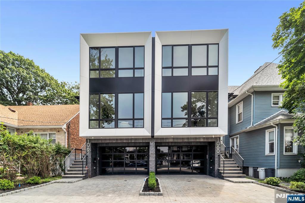 $1,680,000 Townhouse