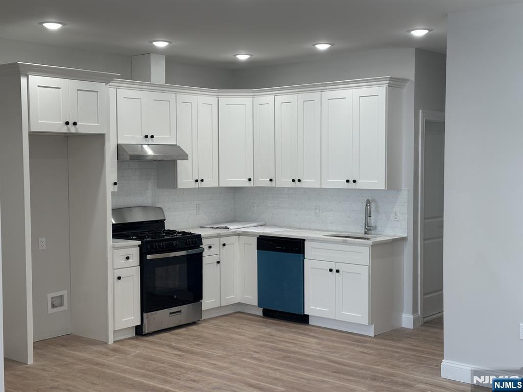 Homes for sale in Newark, NJ | 486 19Th St, Newark, NJ 07103 | MLS# 25027453