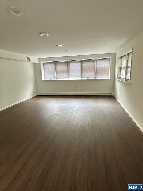 Homes for sale in West Orange, NJ | 15 Korwel Cir, West Orange, NJ 07052 | MLS# 25027480