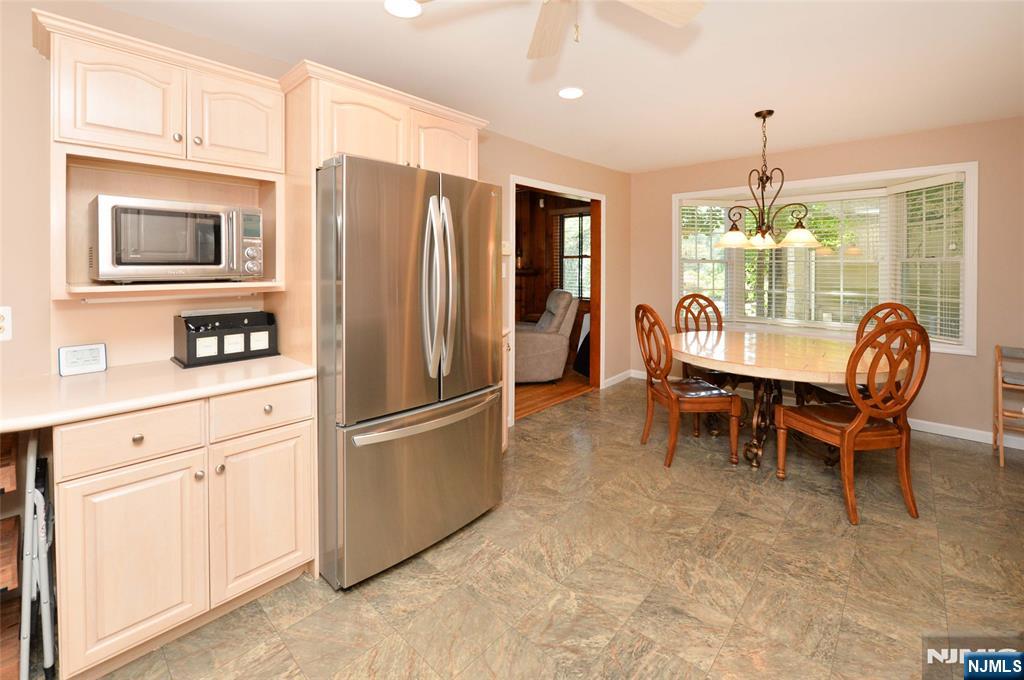 Homes for sale in Wayne, NJ | 122 Balsam Rd, Wayne, NJ 07470 | MLS# 25027482