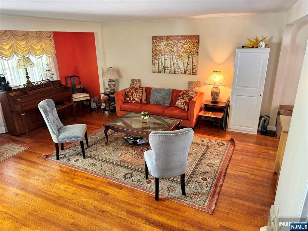 Homes for sale in Teaneck, NJ | 32 Van Arsdale Pl, Teaneck, NJ 07666 | MLS# 25027563