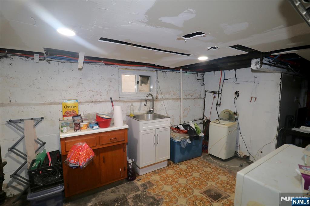 Homes for sale in Newark, NJ | 170 Christie St, Newark, NJ 07105 | MLS# 25027610