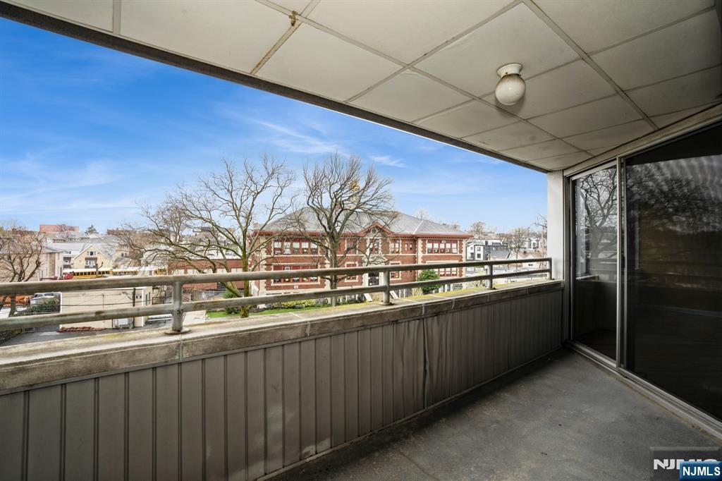 Homes for sale in Cliffside Park, NJ | 364 Palisade Ave #4C, Cliffside Park, NJ 07010 | MLS# 25027616