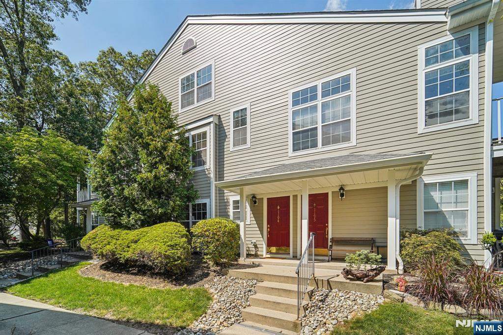 Homes for sale in Mahwah, NJ | 1194 Richmond Rd, Mahwah, NJ 07430 | MLS# 25027618