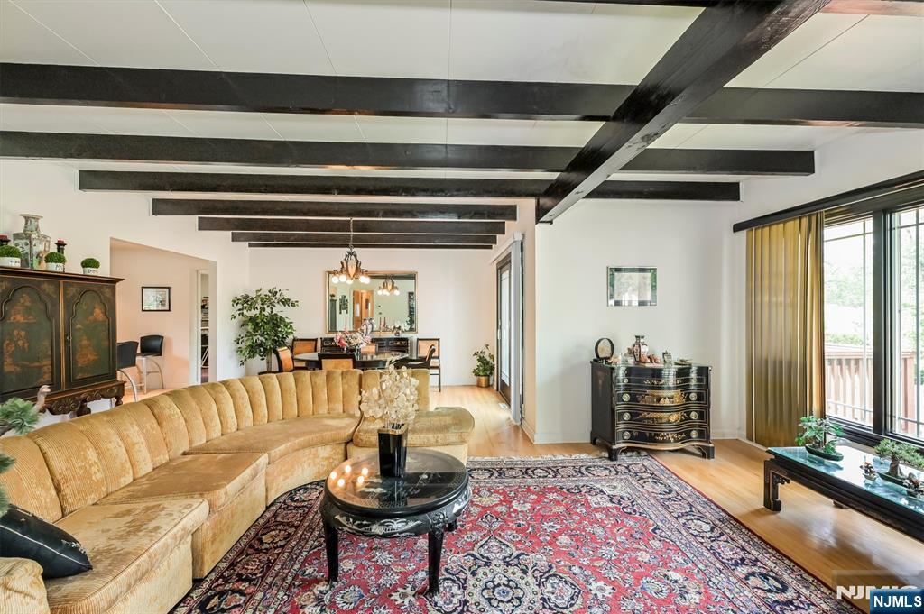 Homes for sale in Wayne, NJ | 4 Jeffrey Rd, Wayne, NJ 07470 | MLS# 25027788