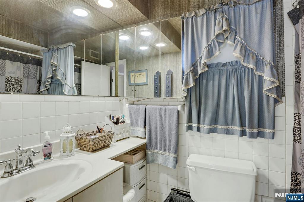 Homes for sale in Rutherford, NJ | 400 River Oaks Dr, Rutherford, NJ 07070 | MLS# 25027825