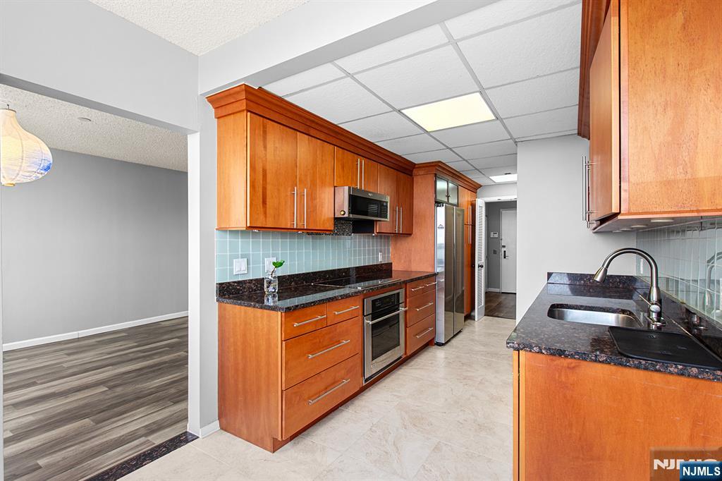 Homes for sale in Fort Lee, NJ | 800 Palisade Ave #2007, Fort Lee, NJ 07024 | MLS# 25027846