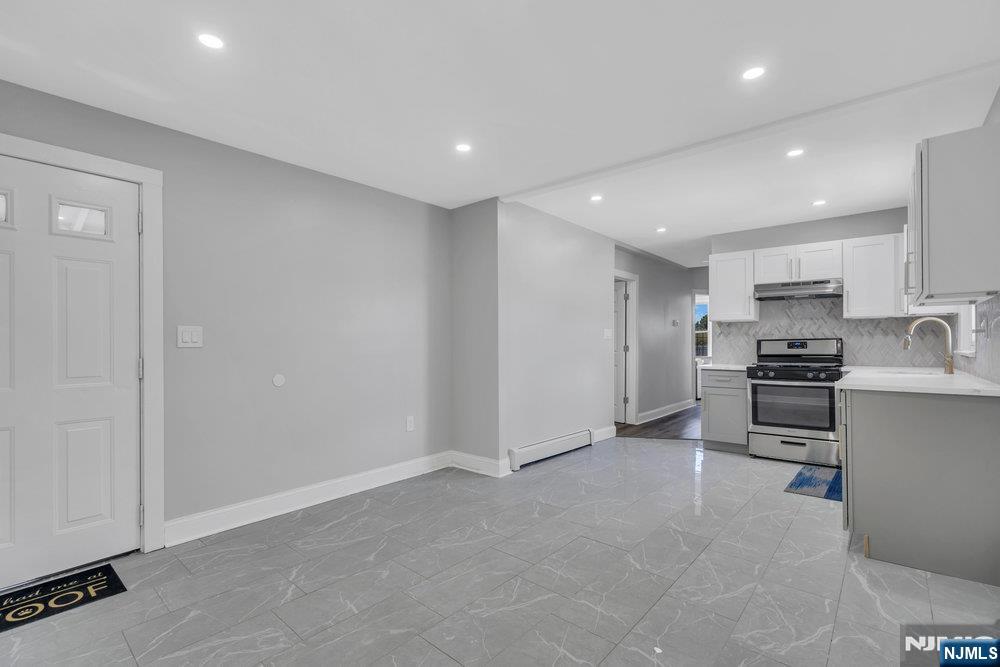 Homes for sale in Newark, NJ | 553 Orange Ave, Newark, NJ 07103 | MLS# 25027899