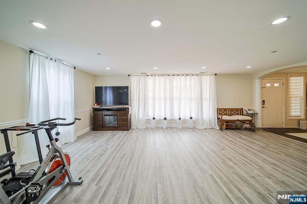 Homes for sale in Fort Lee, NJ | 1018 Palisade Ave #7, Fort Lee, NJ 07024 | MLS# 25027965