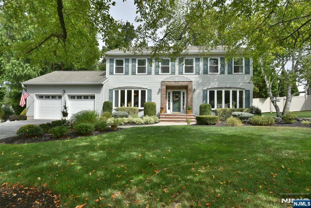 $1,125,000 Colonial