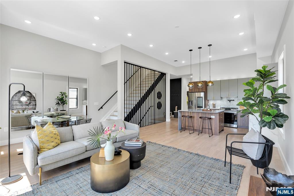 $1,100,000 Condo