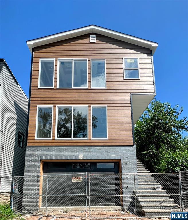 Homes for sale in Newark, NJ | 162 S 12Th St, Newark, NJ 07107 | MLS# 25028266