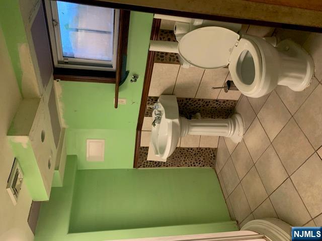 Homes for sale in Teaneck, NJ | 166 Herrick Ave, Teaneck, NJ 07605 | MLS# 25028284