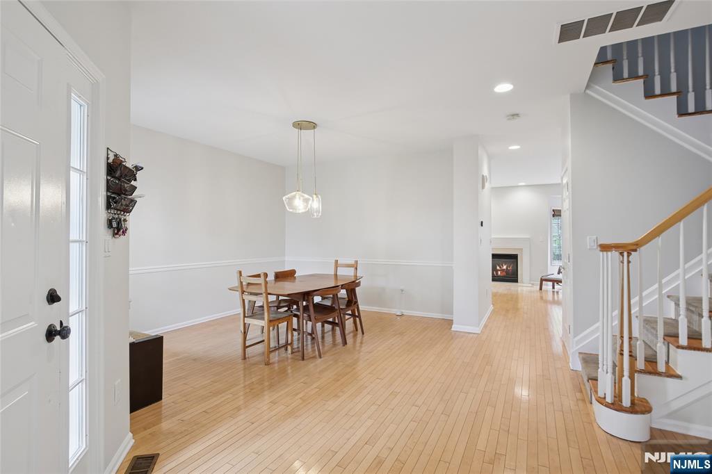 Homes for sale in Livingston, NJ | 305 Binghampton Ln, Livingston, NJ 07039 | MLS# 25028291