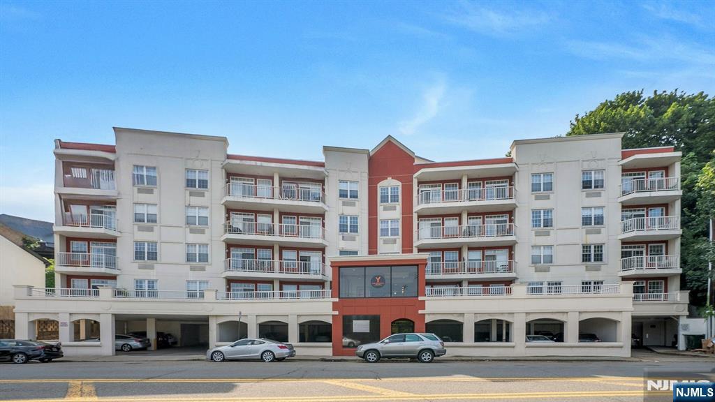 $499,888 Condo