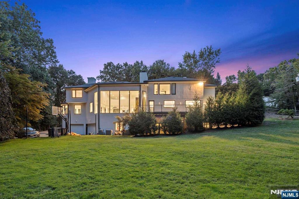 Homes for sale in Cresskill, NJ | 1 Lambs Ln, Cresskill, NJ 07626 | MLS# 25028325