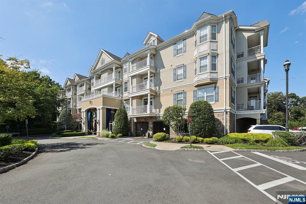 ROCHELLE PARK Properties