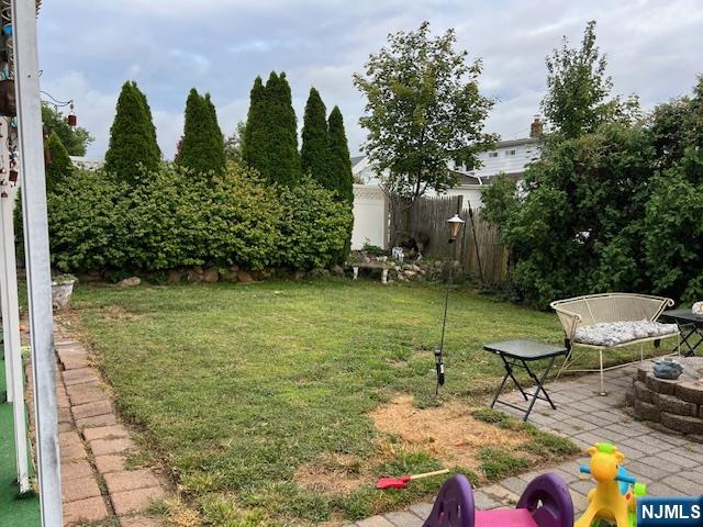 Homes for sale in New Milford, NJ | 463 Luhmann Dr, New Milford, NJ 07646 | MLS# 25028382