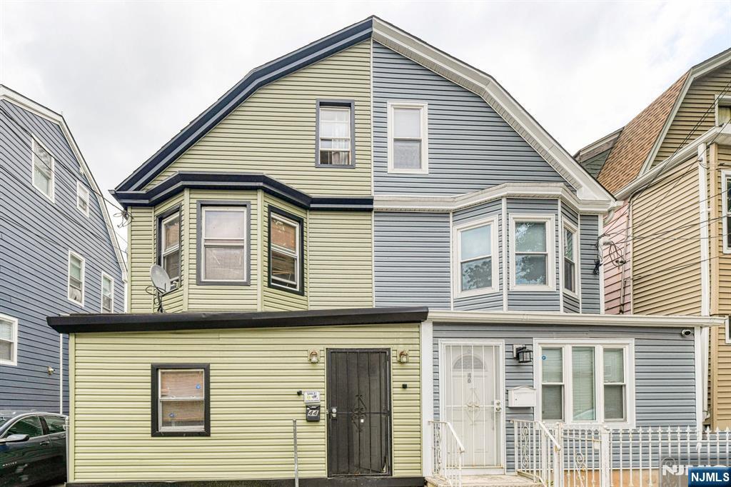 $300,000 Duplex