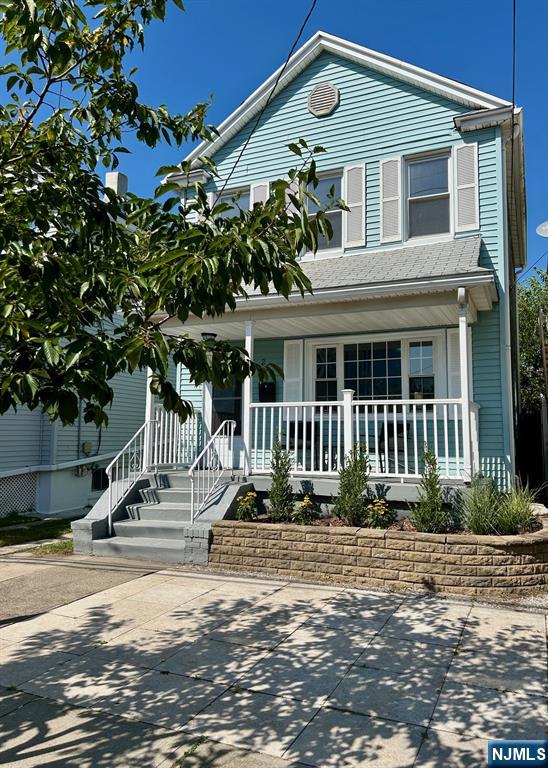 $549,000 Colonial